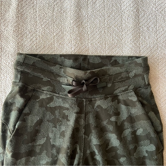 Lululemon Ready to Rulu Jogger Jacquard HGOG Camo Green Size 2 (XS) - Picture 4 of 7
